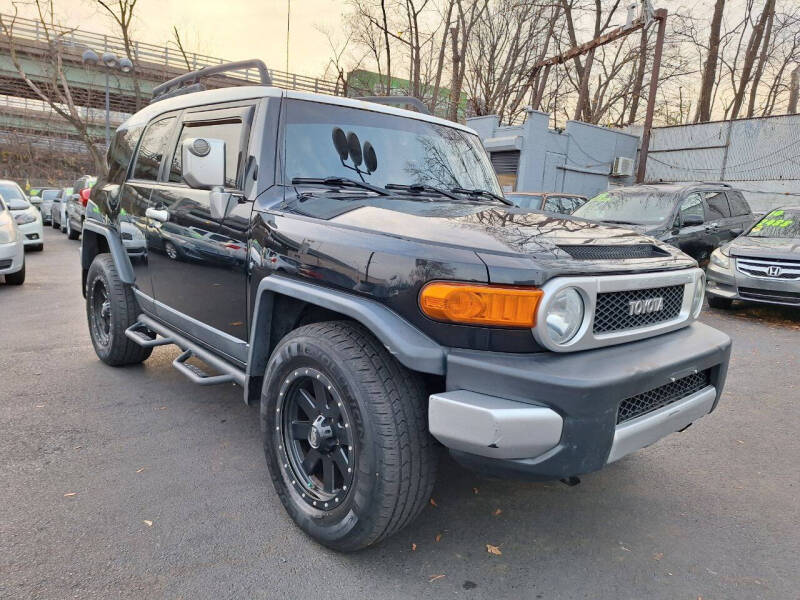 2008 Toyota FJ Cruiser Base's photo
