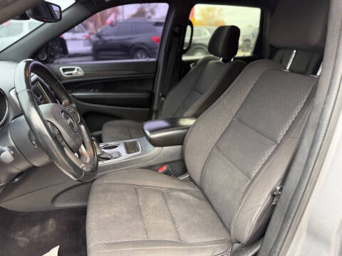 2018 Jeep Grand Cherokee Laredo E