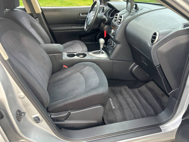 2013 Nissan Rogue S