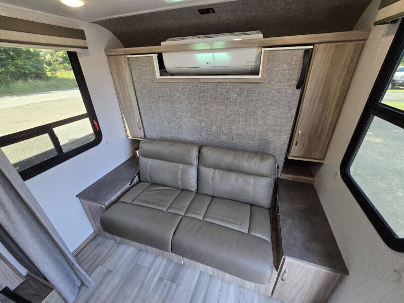 2022 Winnebago MINNIE MICRO