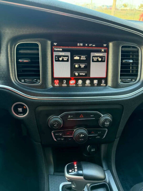 2015 Dodge Charger SXT