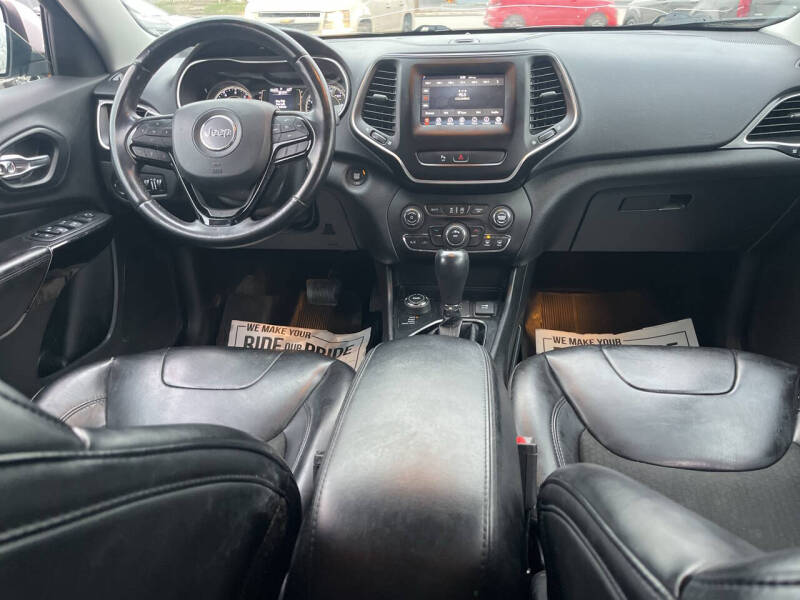 2019 Jeep Cherokee Latitude Plus