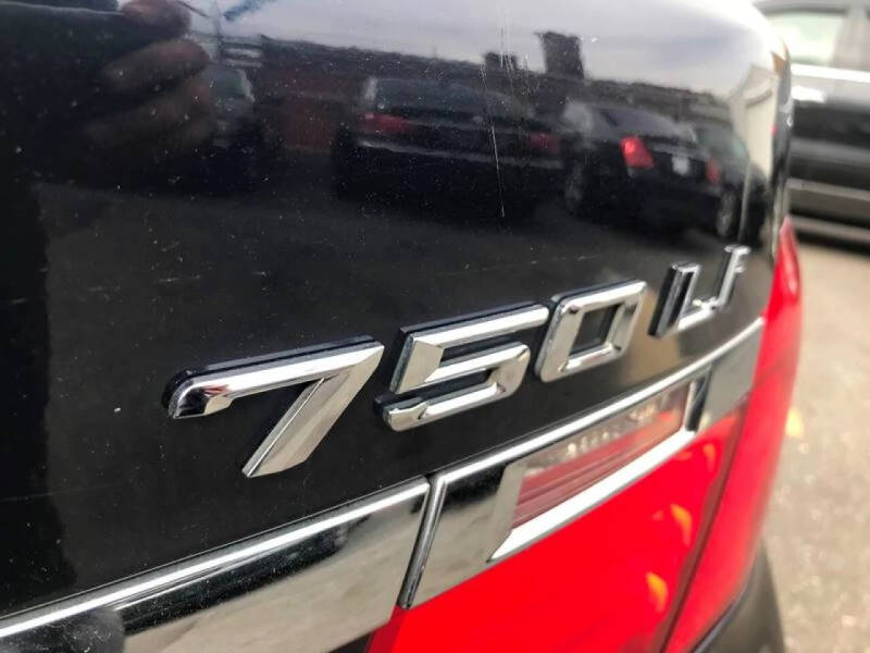 2011 BMW 7 Series 750Li xDrive