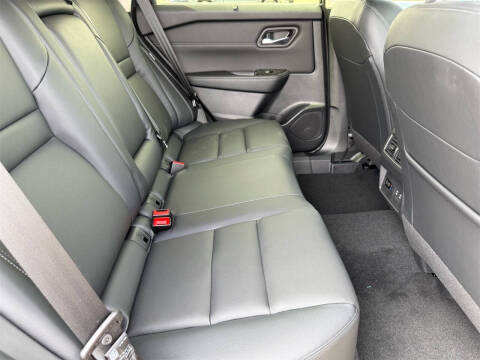 2025 Nissan Rogue SL