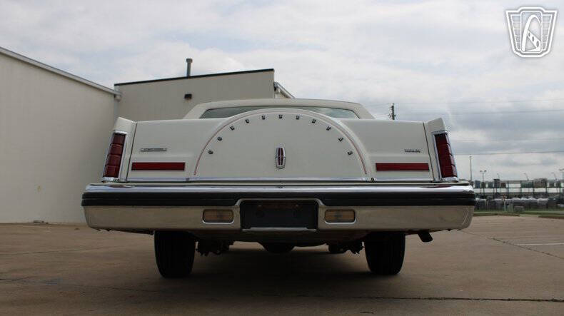 1982 Lincoln Mark VI