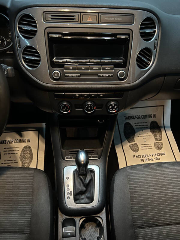 2014 Volkswagen Tiguan SE