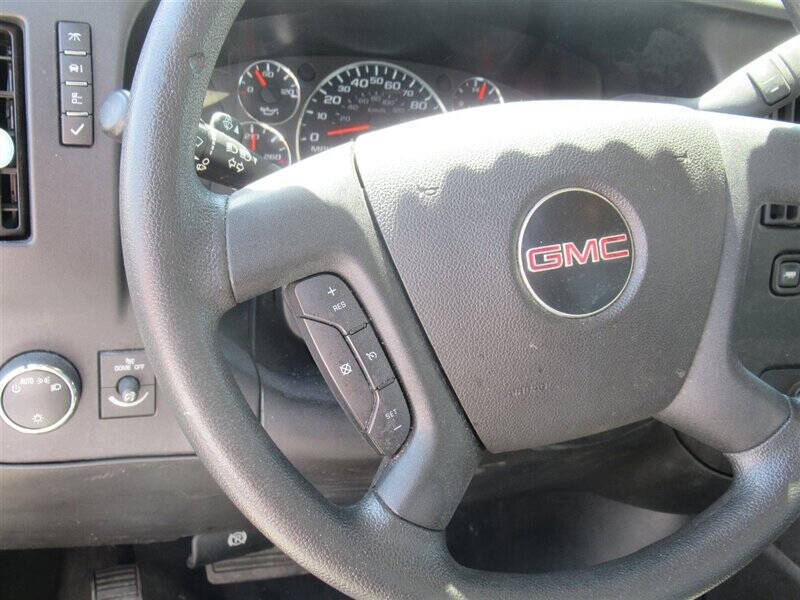 2022 GMC Savana 2500