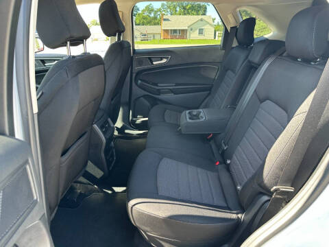 2022 Ford Edge SE
