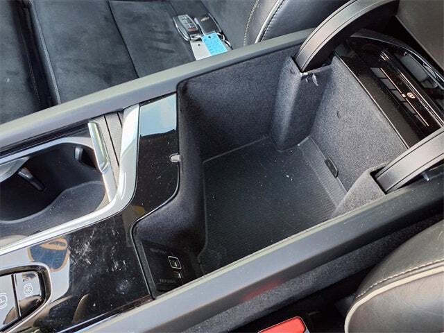 2019 Volvo XC90 T5 R-Design