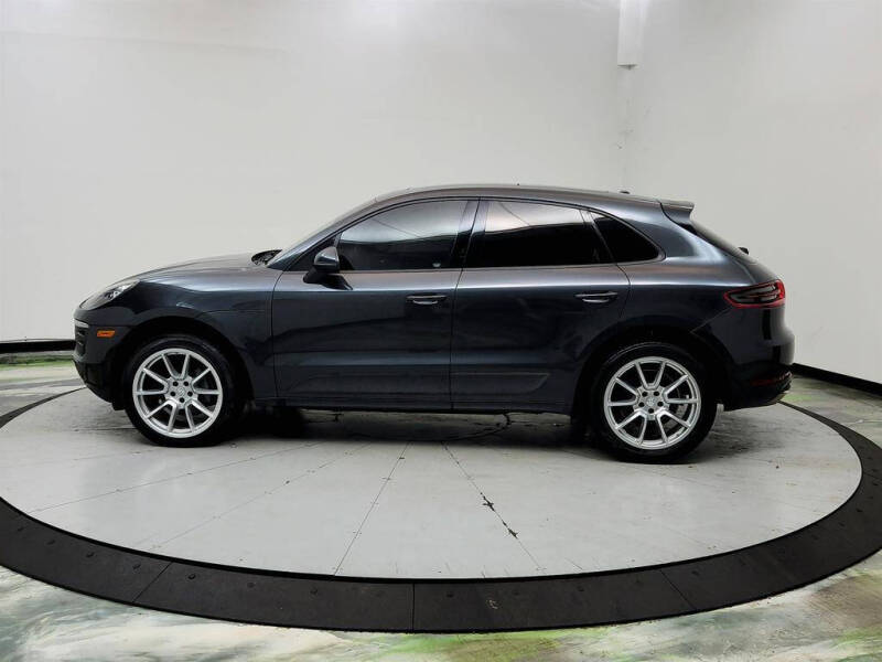 2017 Porsche Macan