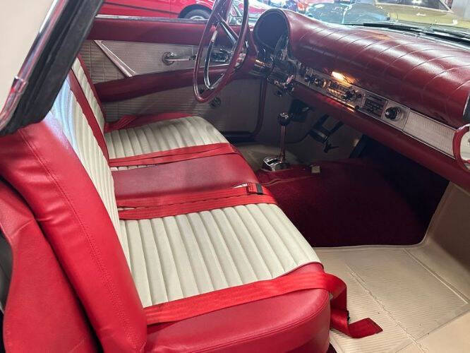 1957 Ford Thunderbird