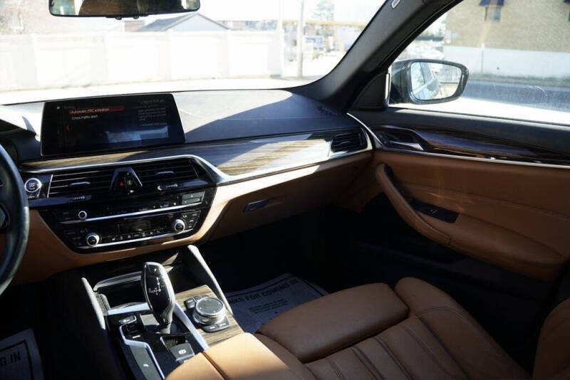 2019 BMW 5 Series 530i xDrive