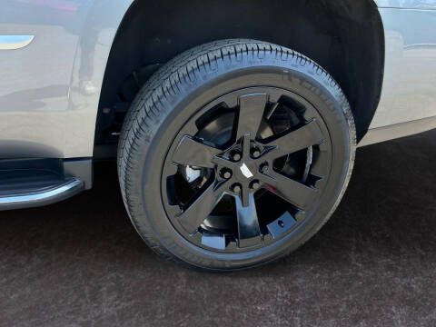 2020 Cadillac Escalade Standard