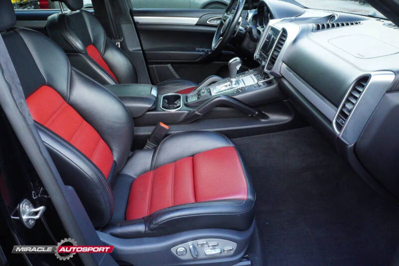 2018 Porsche Cayenne GTS