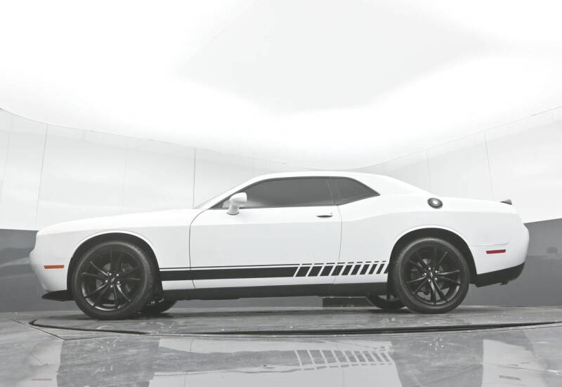 2017 Dodge Challenger SXT