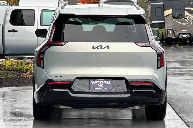 2026 Kia EV9 Land