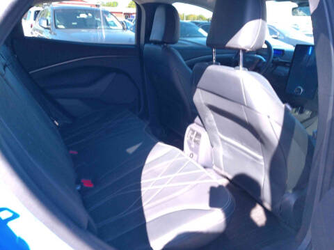 2024 Ford Mustang Mach-E Select