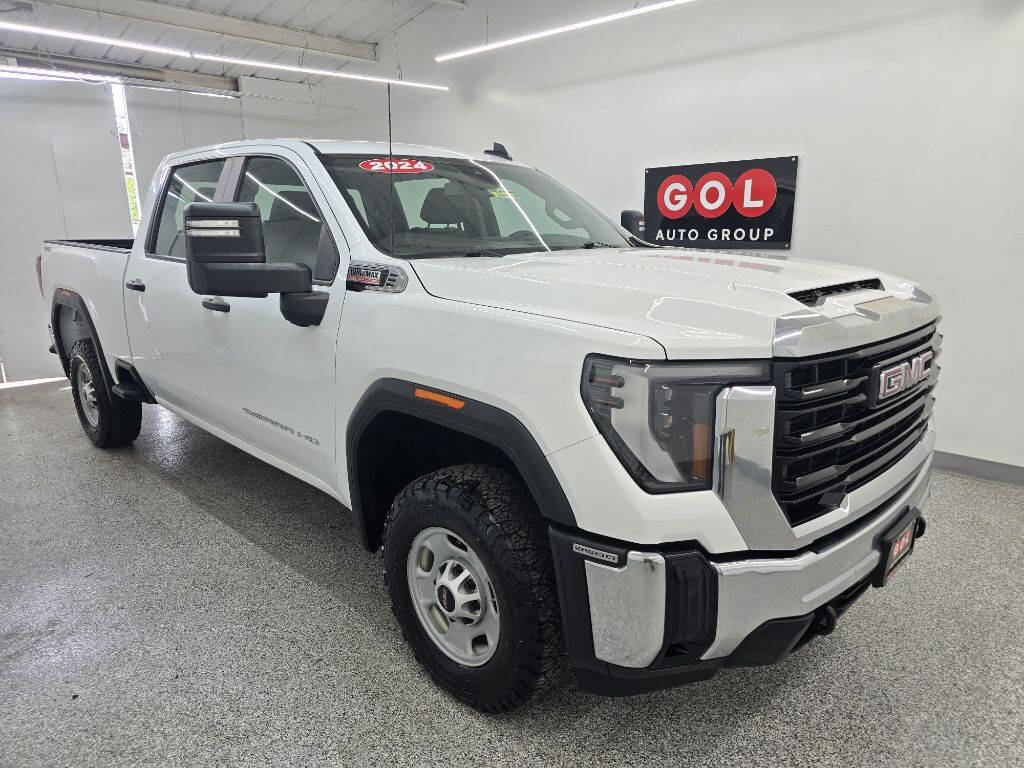 White 2024 GMC Sierra 2500HD Pro 1