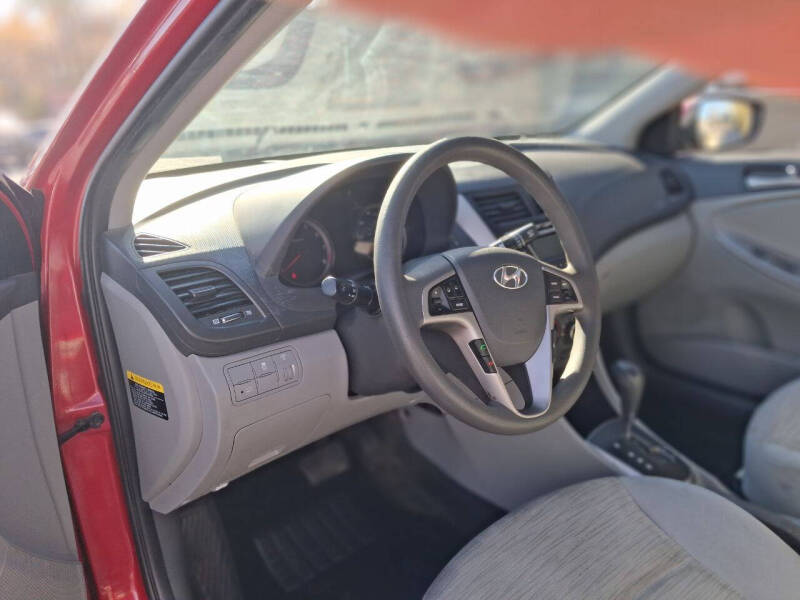 2017 Hyundai Accent Value Edition