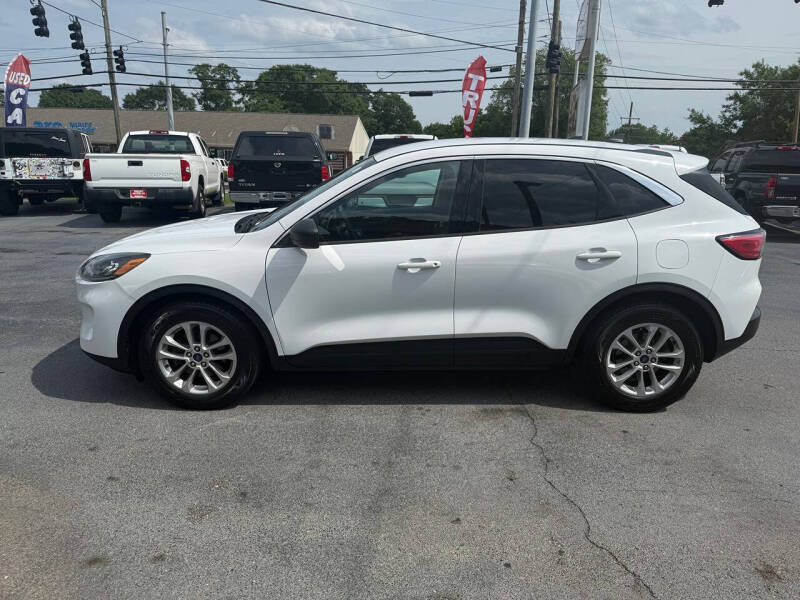 2022 Ford Escape SE