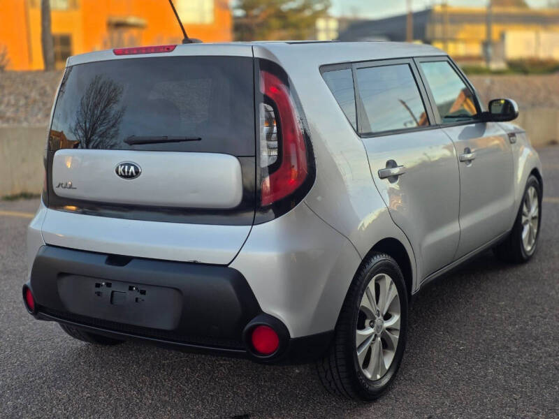2015 Kia Soul +