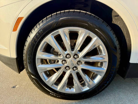 2018 Cadillac XT5 Platinum