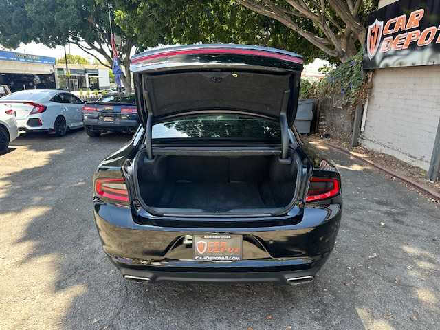 2015 Dodge Charger SE