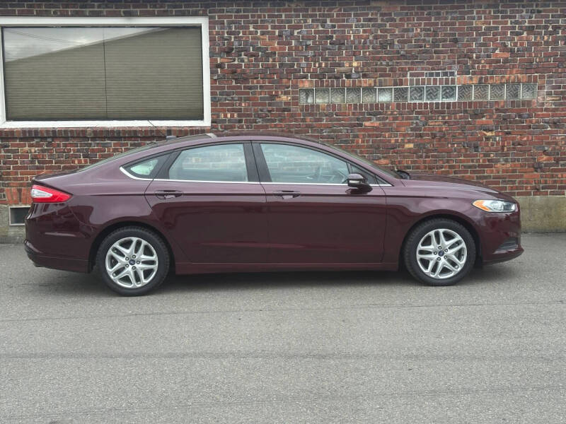 2013 Ford Fusion SE