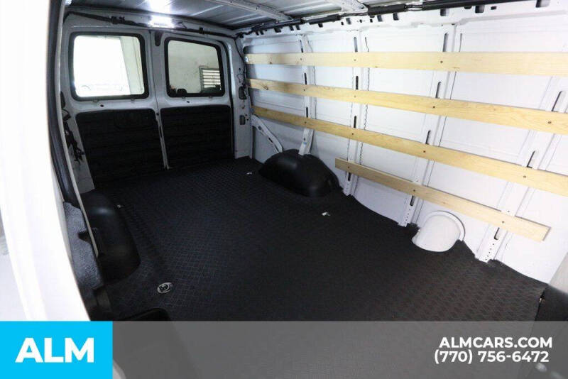 2022 GMC Savana 2500