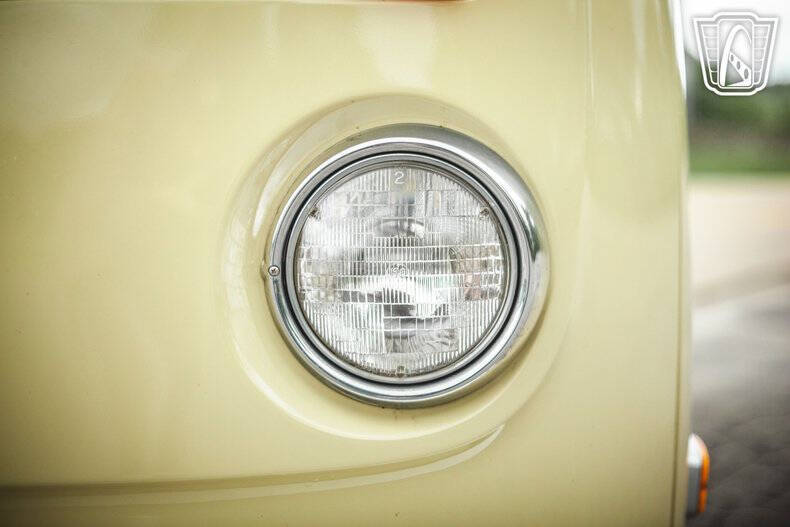 1975 Volkswagen Bus