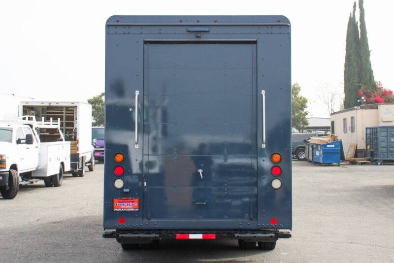 2020 Freightliner MT45 Chassis