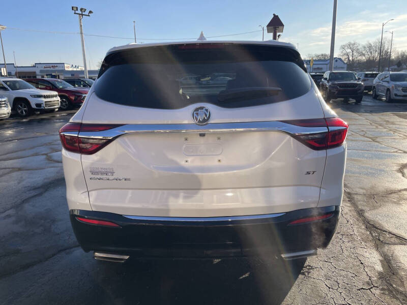2021 Buick Enclave Essence