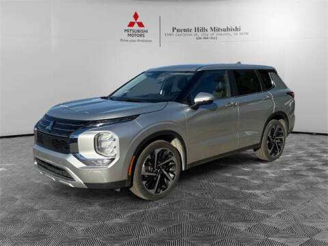 2024 Mitsubishi Outlander SE