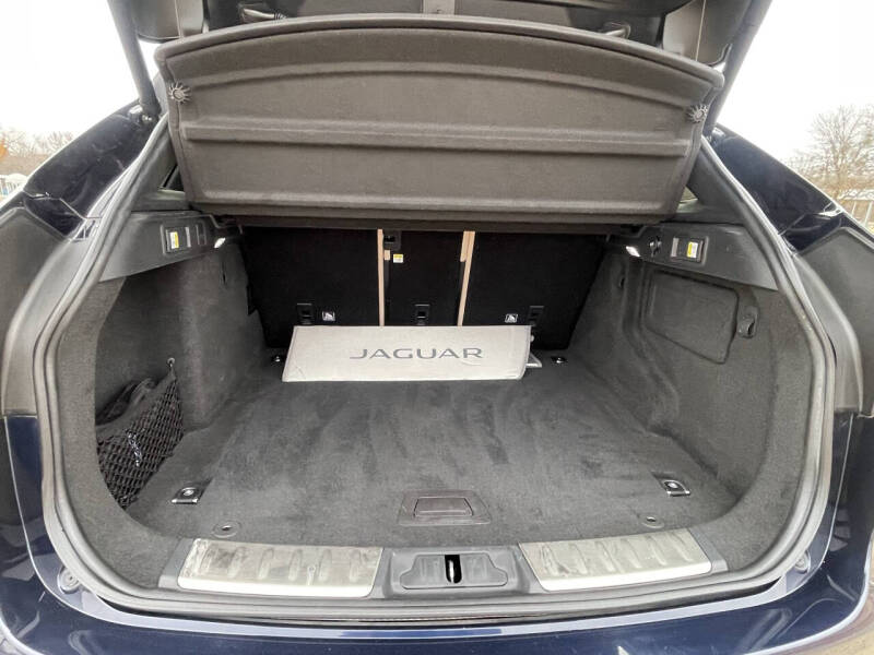 2020 Jaguar F-PACE 25t Prestige