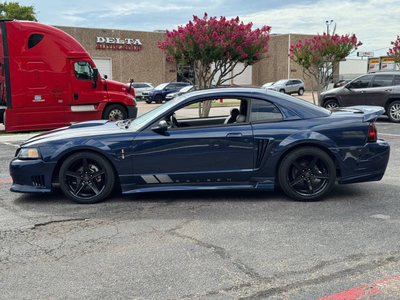2001 Ford Mustang 2