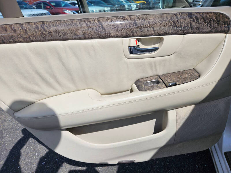 2002 Lexus LS 430