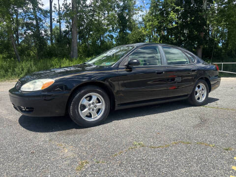 2006 Ford Taurus SE