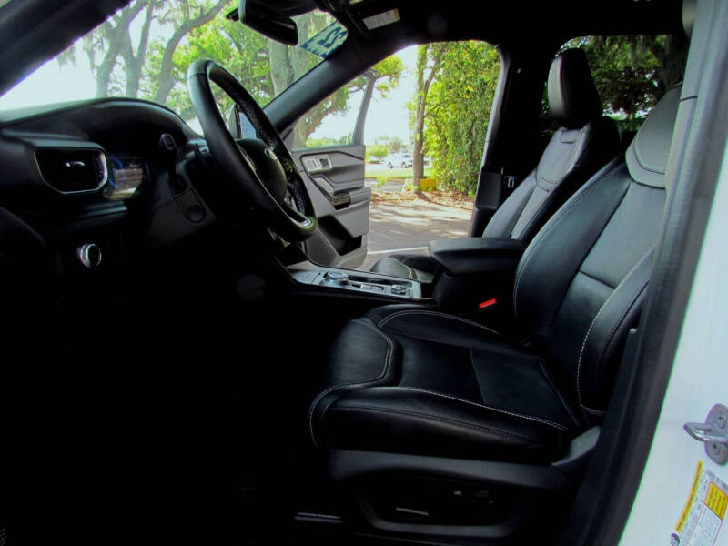 2022 Ford Explorer ST