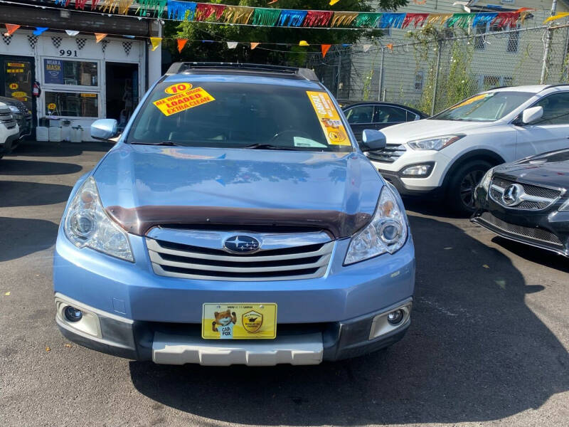 2010 Subaru Outback 3.6R Limited photo 4