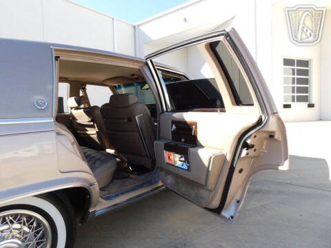 1991 Cadillac Brougham