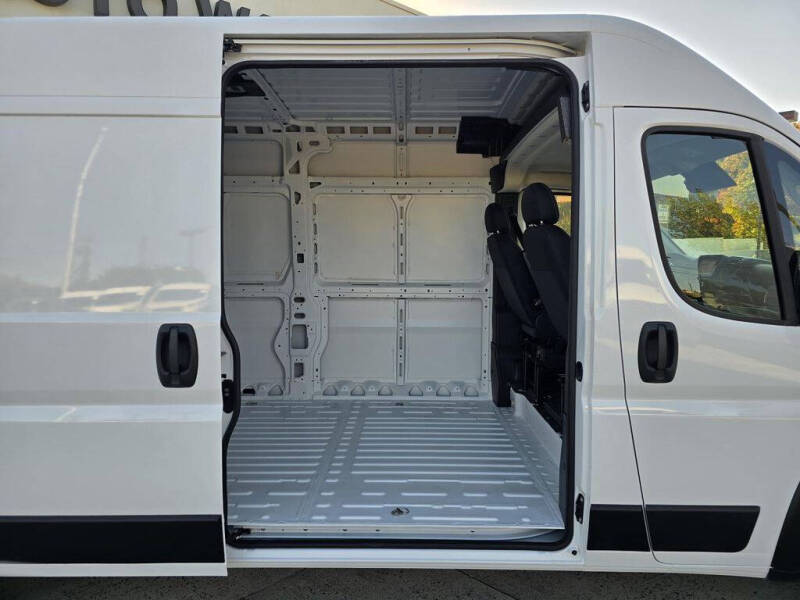 2025 RAM ProMaster