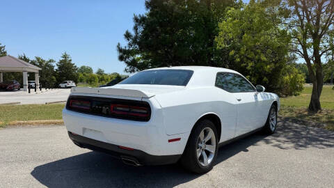 2021 Dodge Challenger SXT
