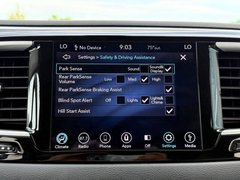 2018 Chrysler Pacifica Hybrid Touring Plus