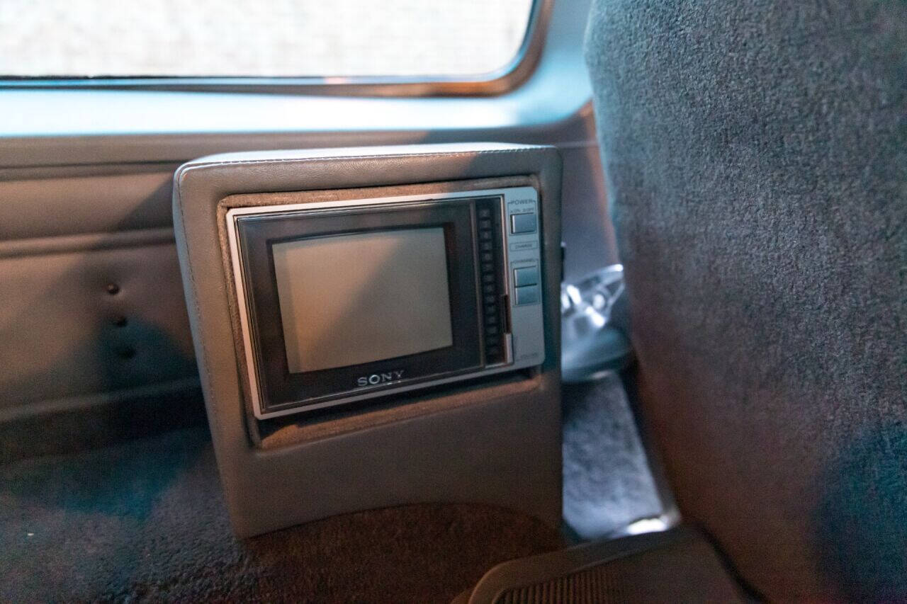 1988 Chevrolet Suburban 51
