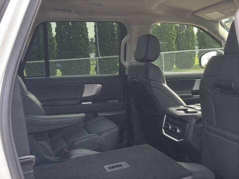 2026 Ford Expedition MAX Active