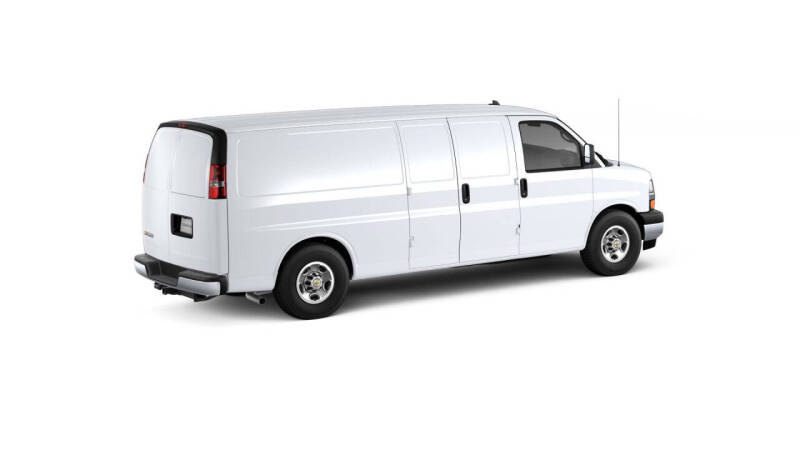 2025 Chevrolet Express 3500
