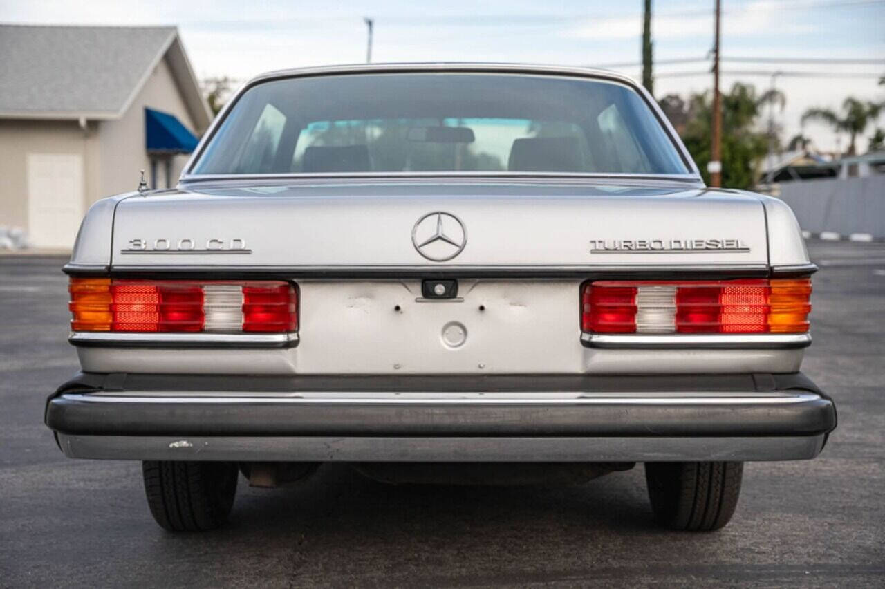 1982 Mercedes-Benz 300-Class 9