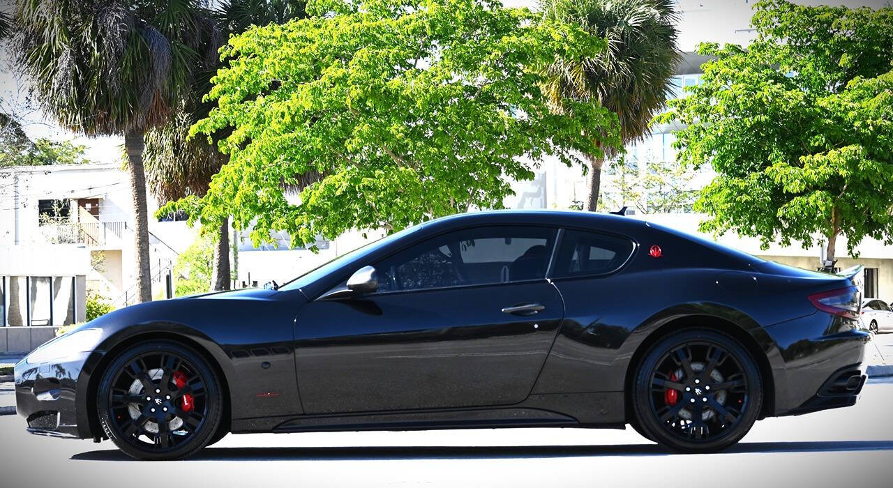 2011 Maserati GranTurismo 9