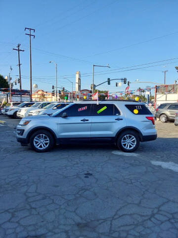2017 Ford Explorer