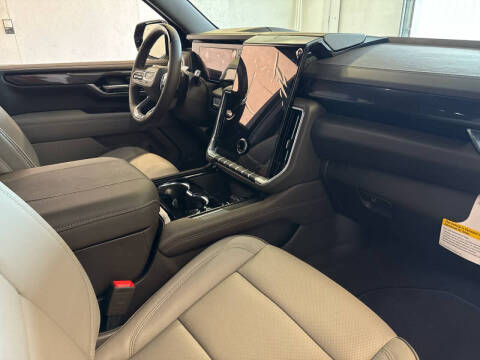 2025 GMC Yukon XL Elevation